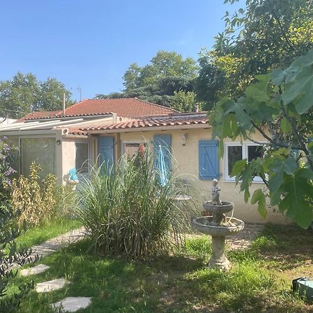 Houdarling Chalet Et Spa Hammam Jacuzzi Et Sauna Nîmes Exterior photo